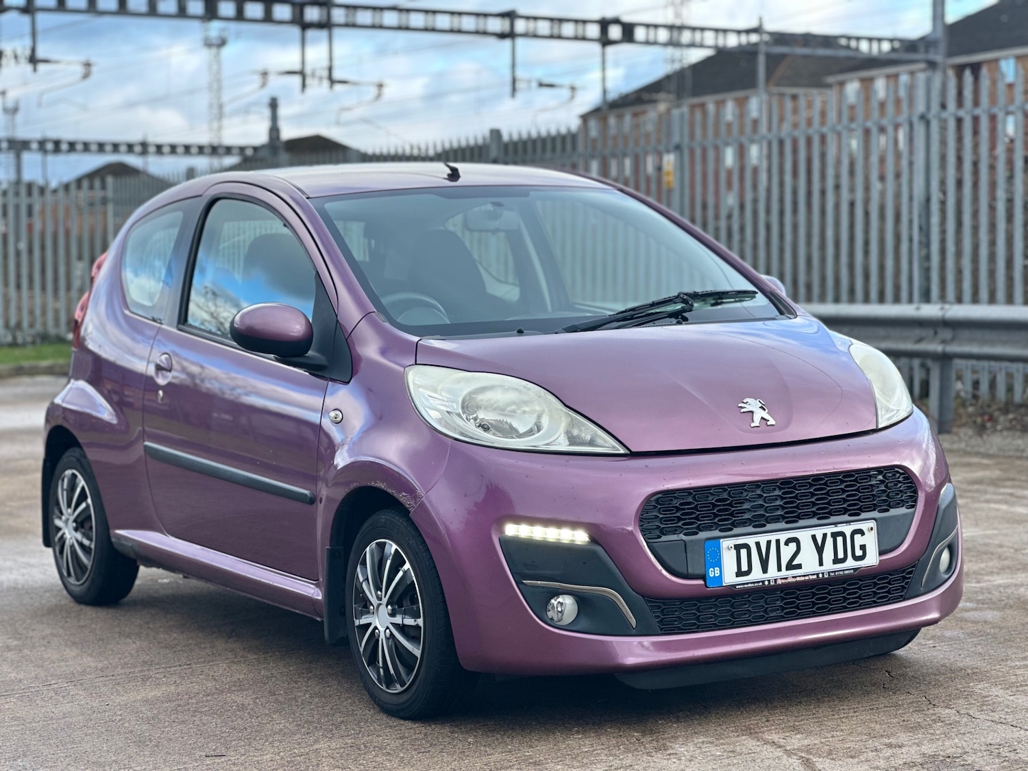 Used Peugeot 107 2012 for sale - 77632590: Photo 2
