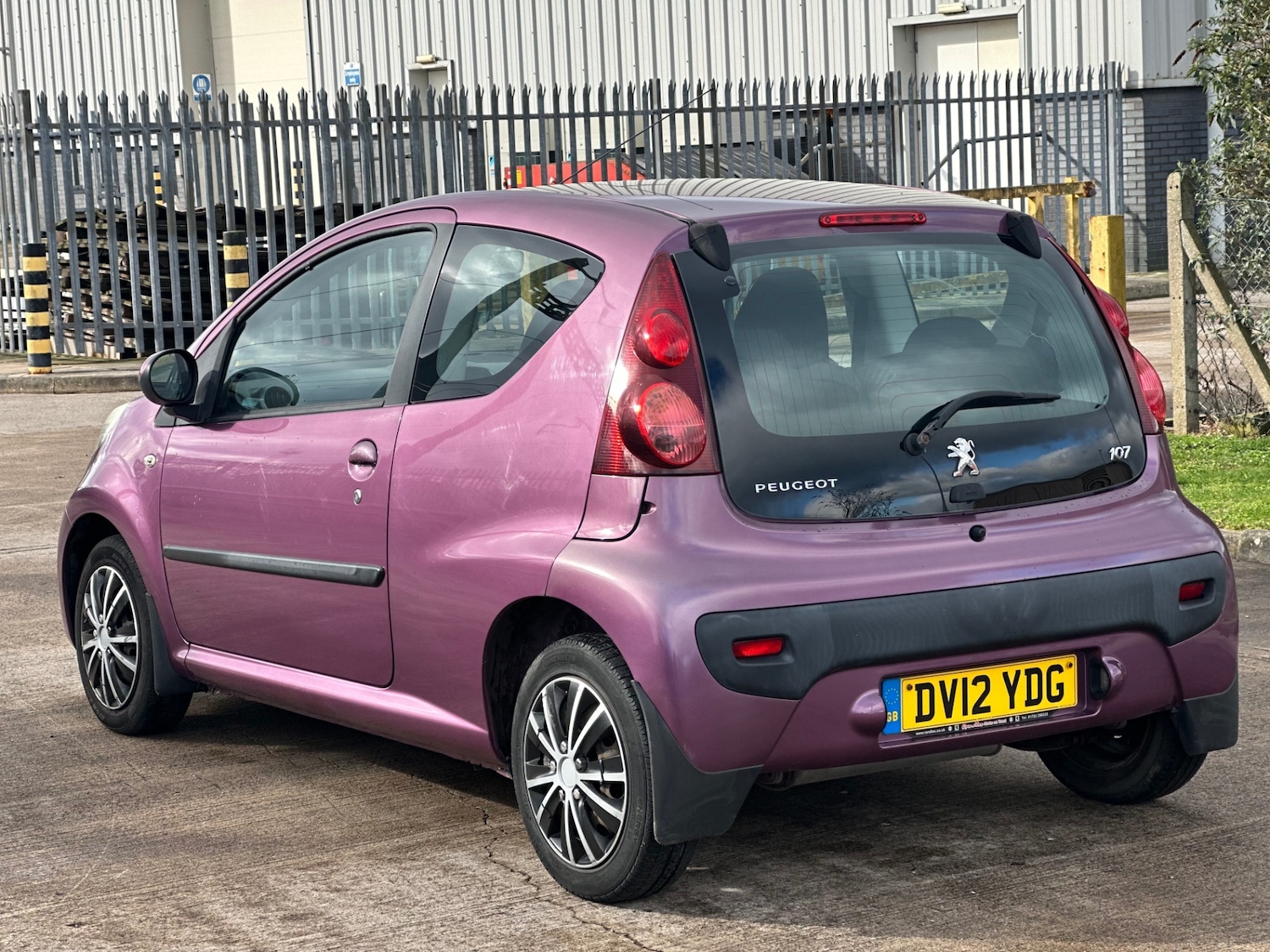 Used Peugeot 107 2012 for sale - 77632590: Photo 6