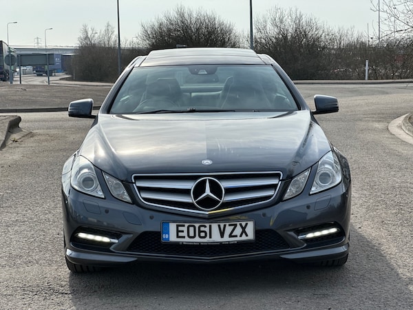 Used Mercedes-Benz E-Class 2011 for sale - 73971990: Photo 2
