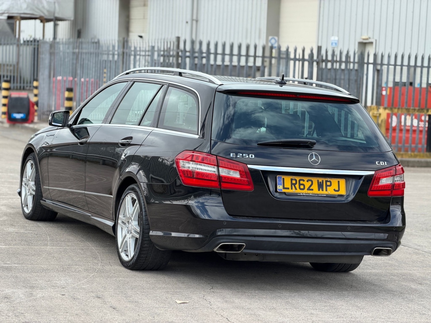 Used Mercedes-Benz E Class 2012 for sale - 78183455: Photo 11