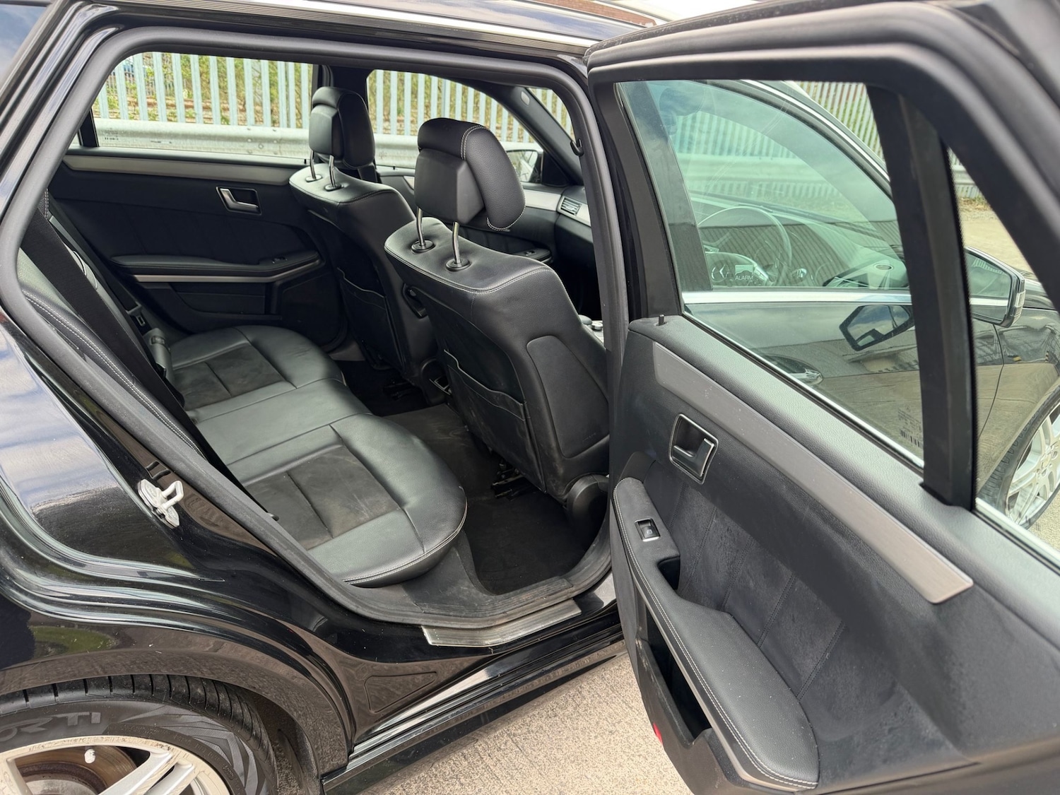 Used Mercedes-Benz E Class 2012 for sale - 78183455: Photo 13