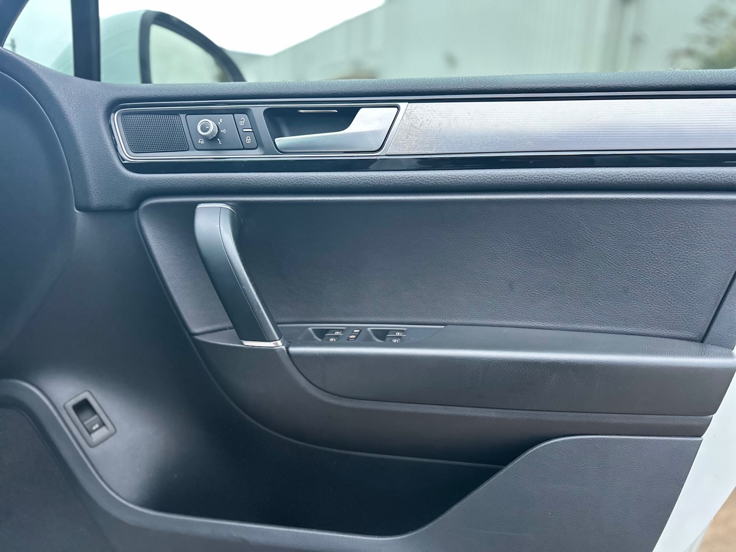 Used Volkswagen Touareg 2015 for sale - 76418525: Photo 13