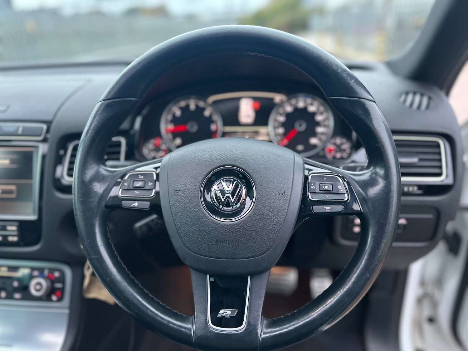 Used Volkswagen Touareg 2015 for sale - 76418525: Photo 17