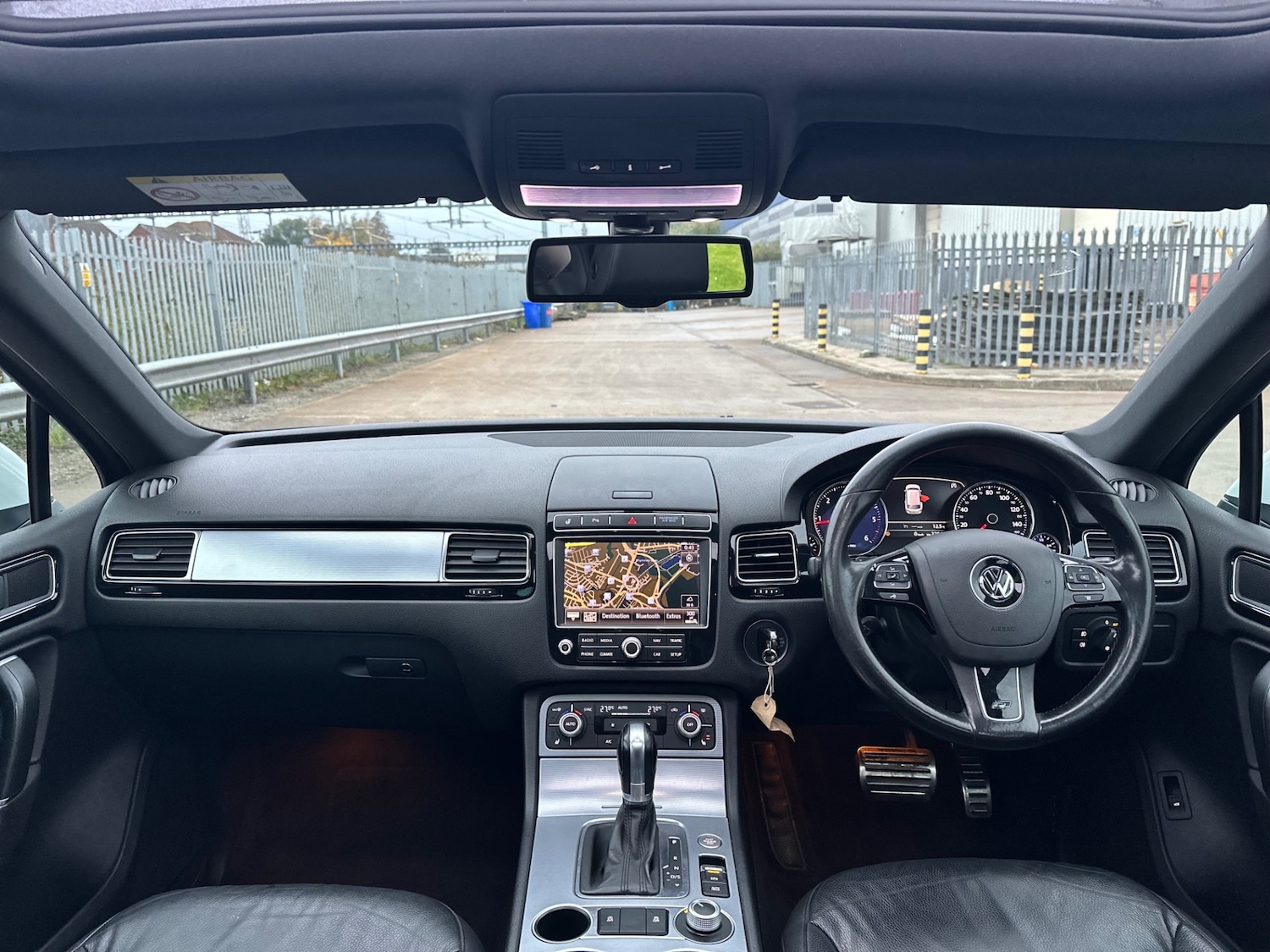 Used Volkswagen Touareg 2015 for sale - 76418525: Photo 21