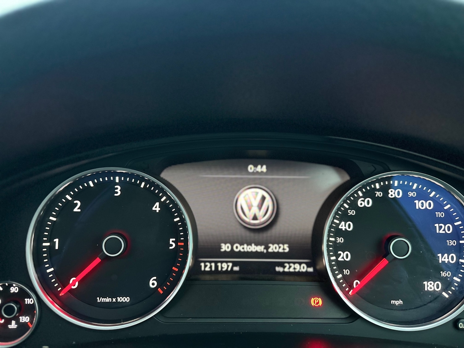 Used Volkswagen Touareg 2015 for sale - 76418525: Photo 25