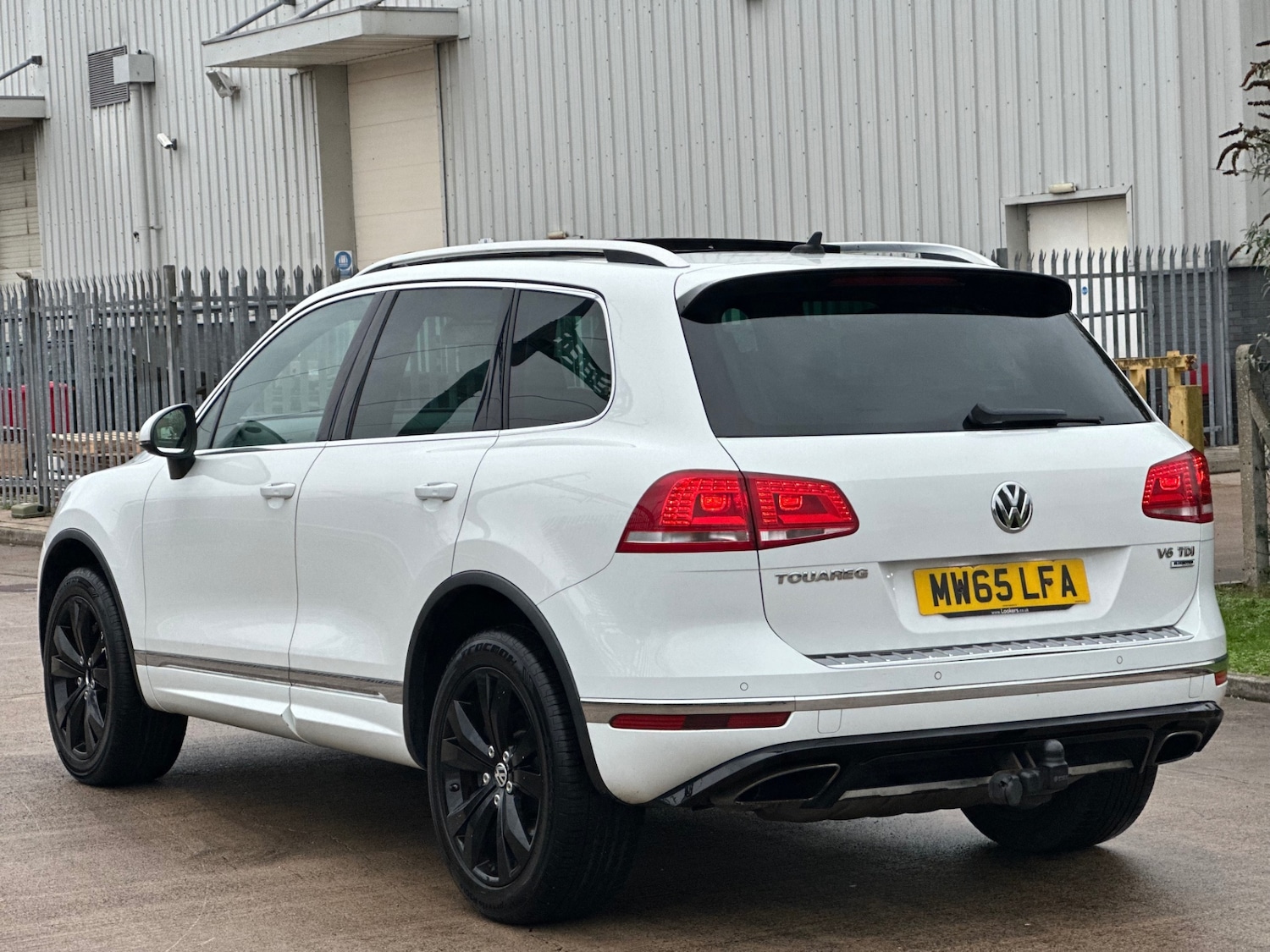 Used Volkswagen Touareg 2015 for sale - 76418525: Photo 5