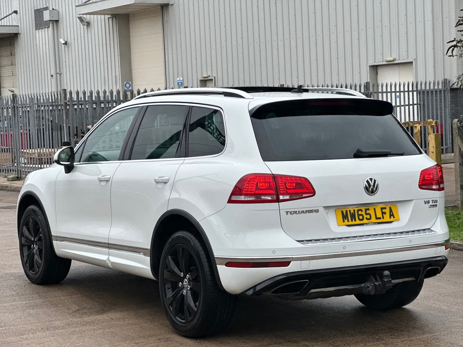 Used Volkswagen Touareg 2015 for sale - 76418525: Photo 6