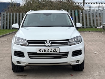 Used Volkswagen Touareg 2012 for sale - 76380146: Photo