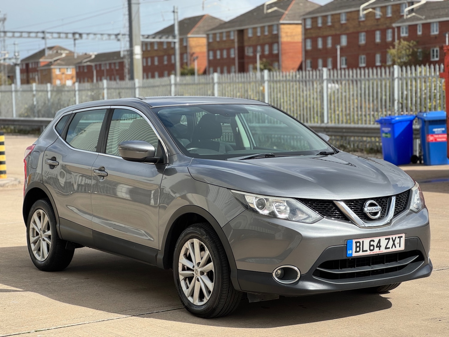 Used Nissan Qashqai 2015 for sale - 75976242: Photo 1