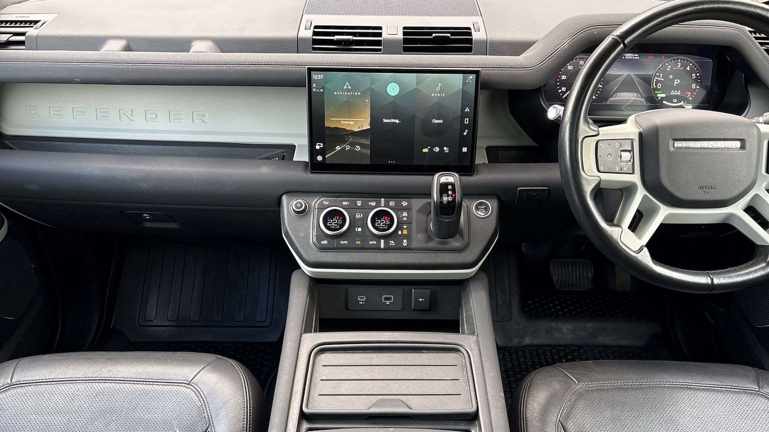 Used Land Rover Defender 2022 for sale - 77397855: Photo 14