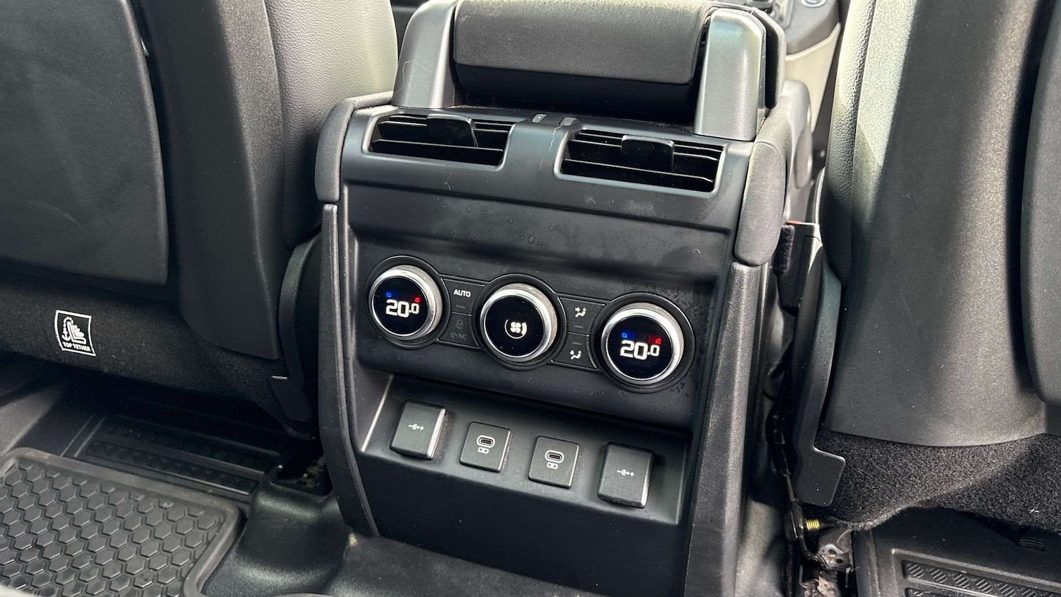 Used Land Rover Defender 2022 for sale - 77397855: Photo 18