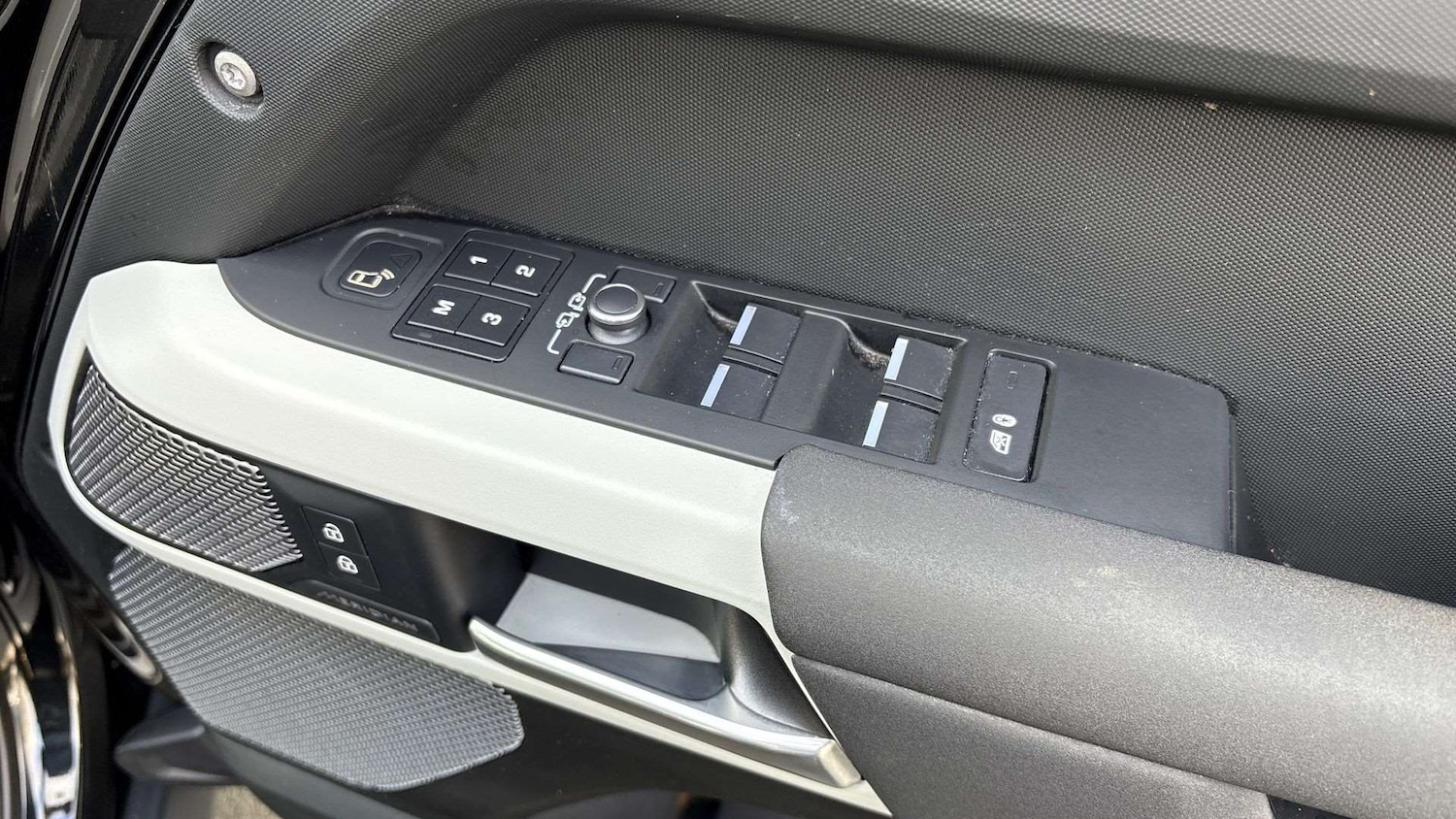 Used Land Rover Defender 2022 for sale - 77397855: Photo 25