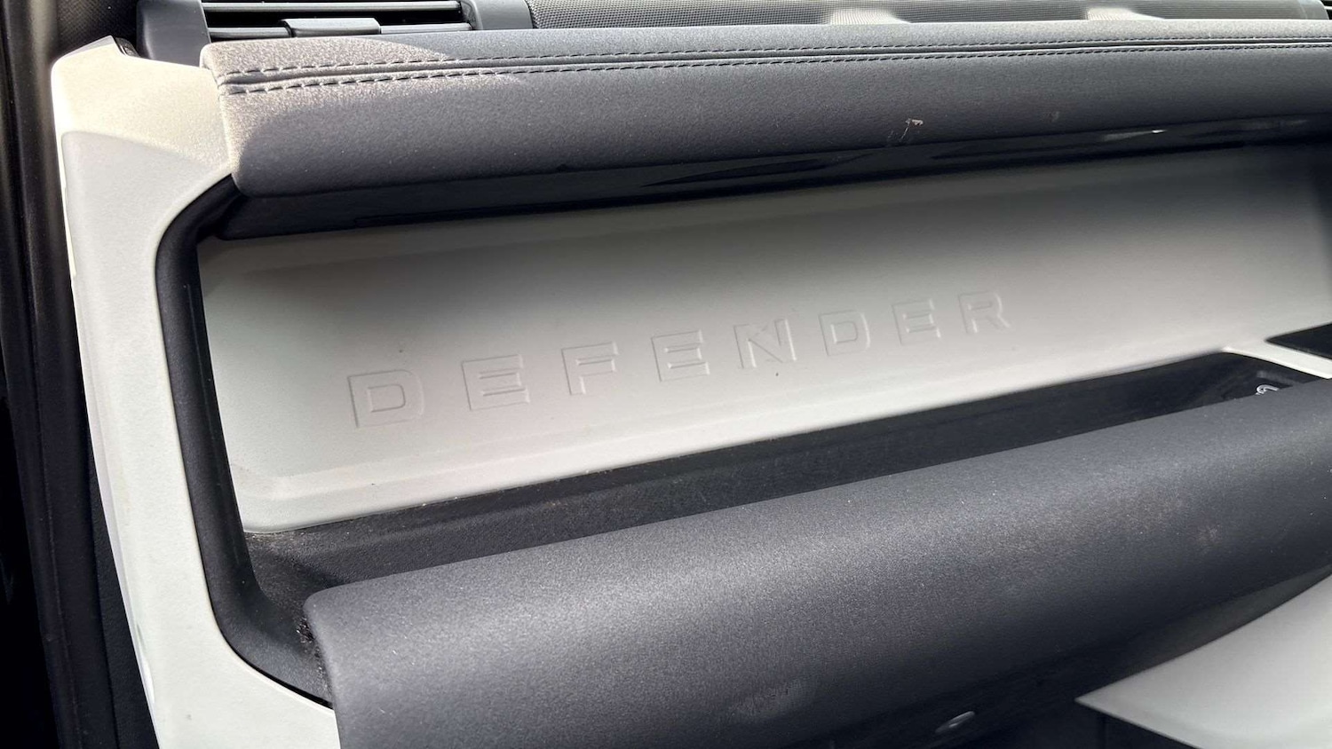 Used Land Rover Defender 2022 for sale - 77397855: Photo 30