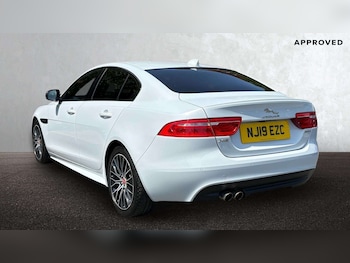 Used Jaguar XE 2019 for sale - 79183671: Photo