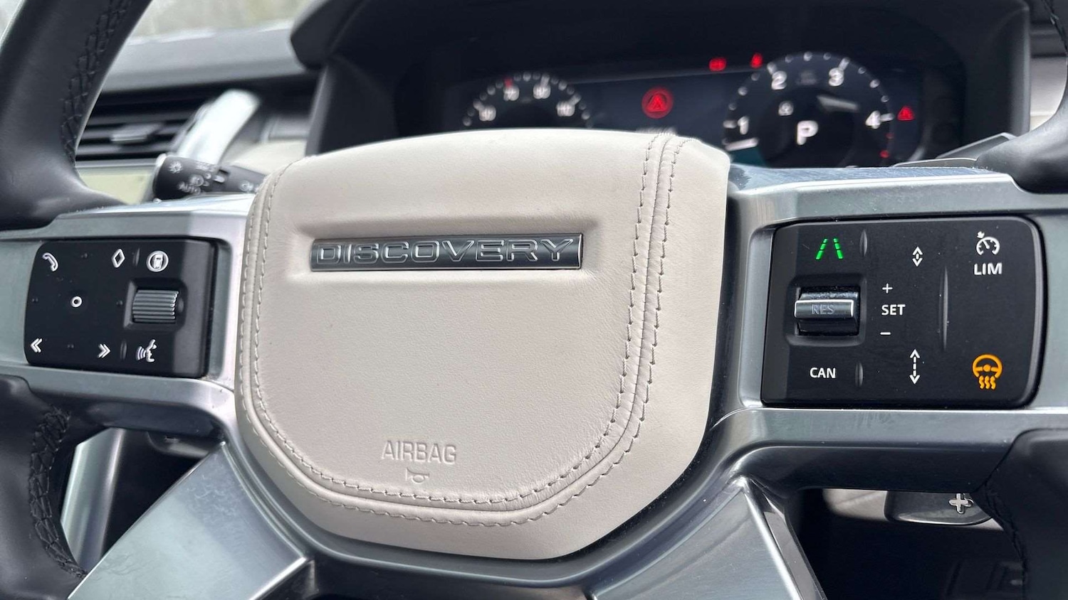 Used Land Rover Discovery 2024 for sale - 76955162: Photo 30