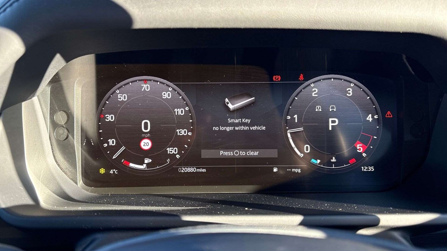 Used Land Rover Defender 110 2024 for sale - 76587688: Photo 16