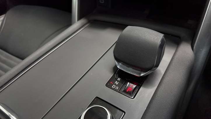 Used Land Rover Discovery 2024 for sale - 77972824: Photo 13