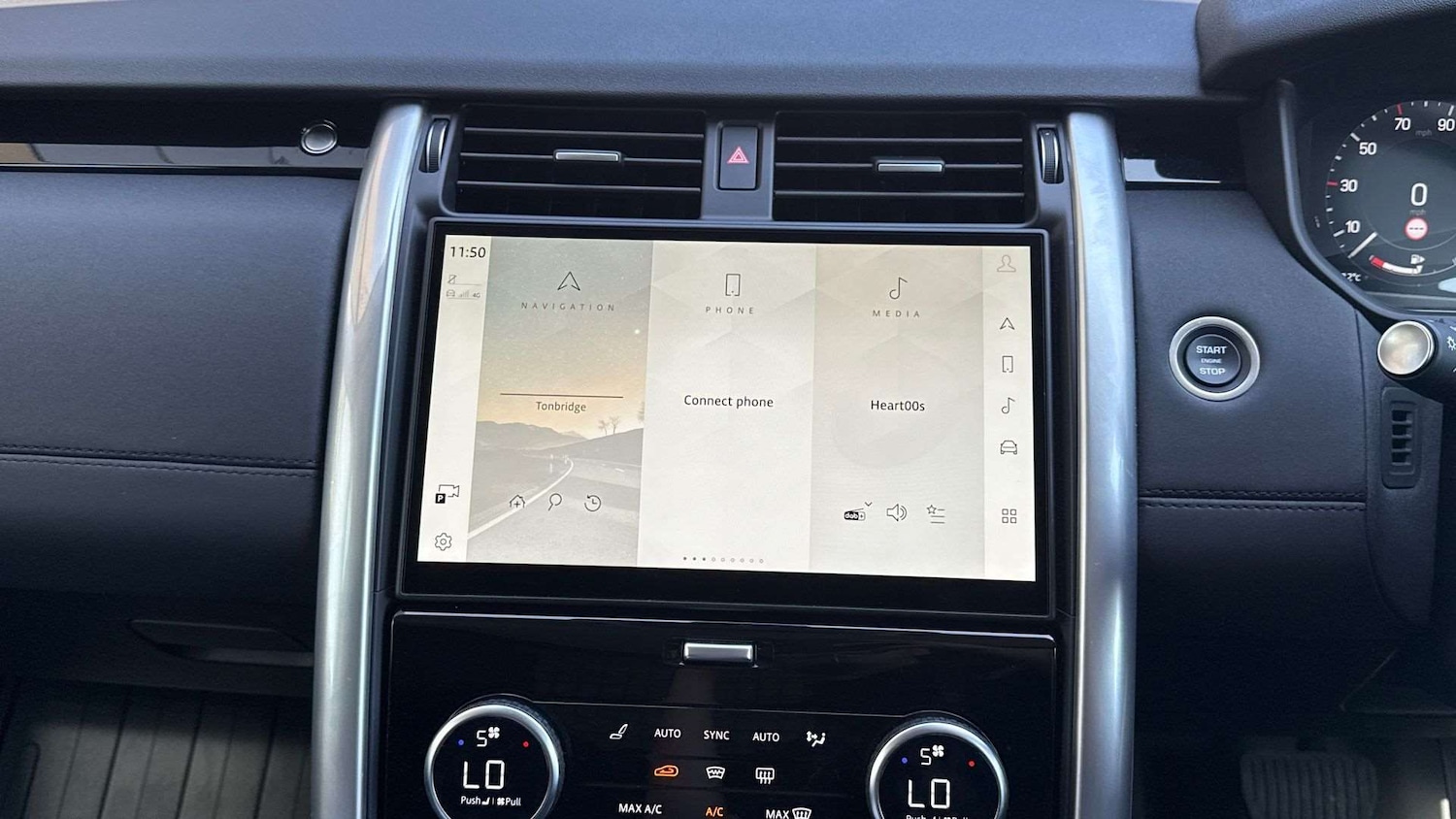 Used Land Rover Discovery 2024 for sale - 76460238: Photo 14