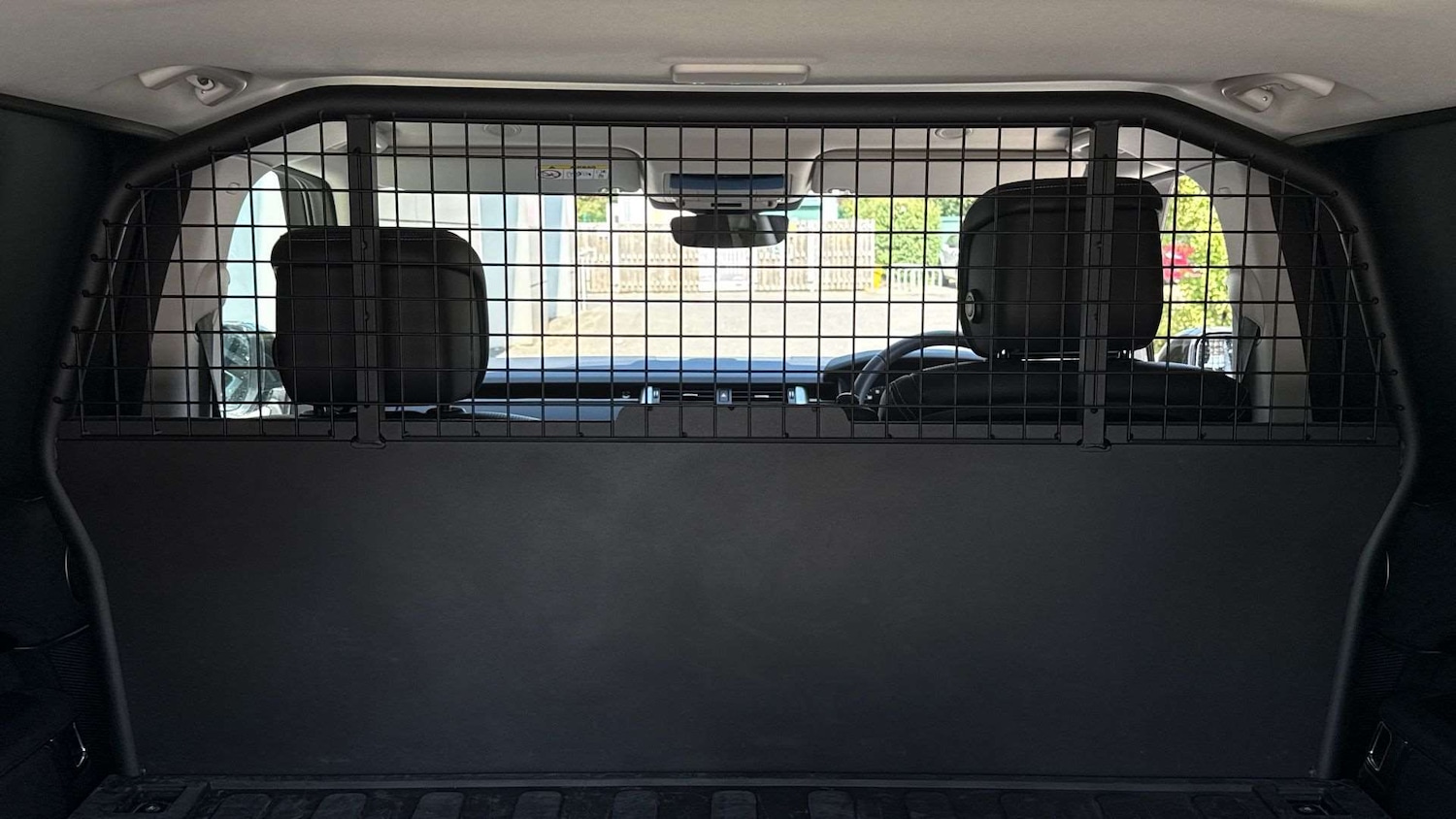 Used Land Rover Discovery 2024 for sale - 76460238: Photo 18