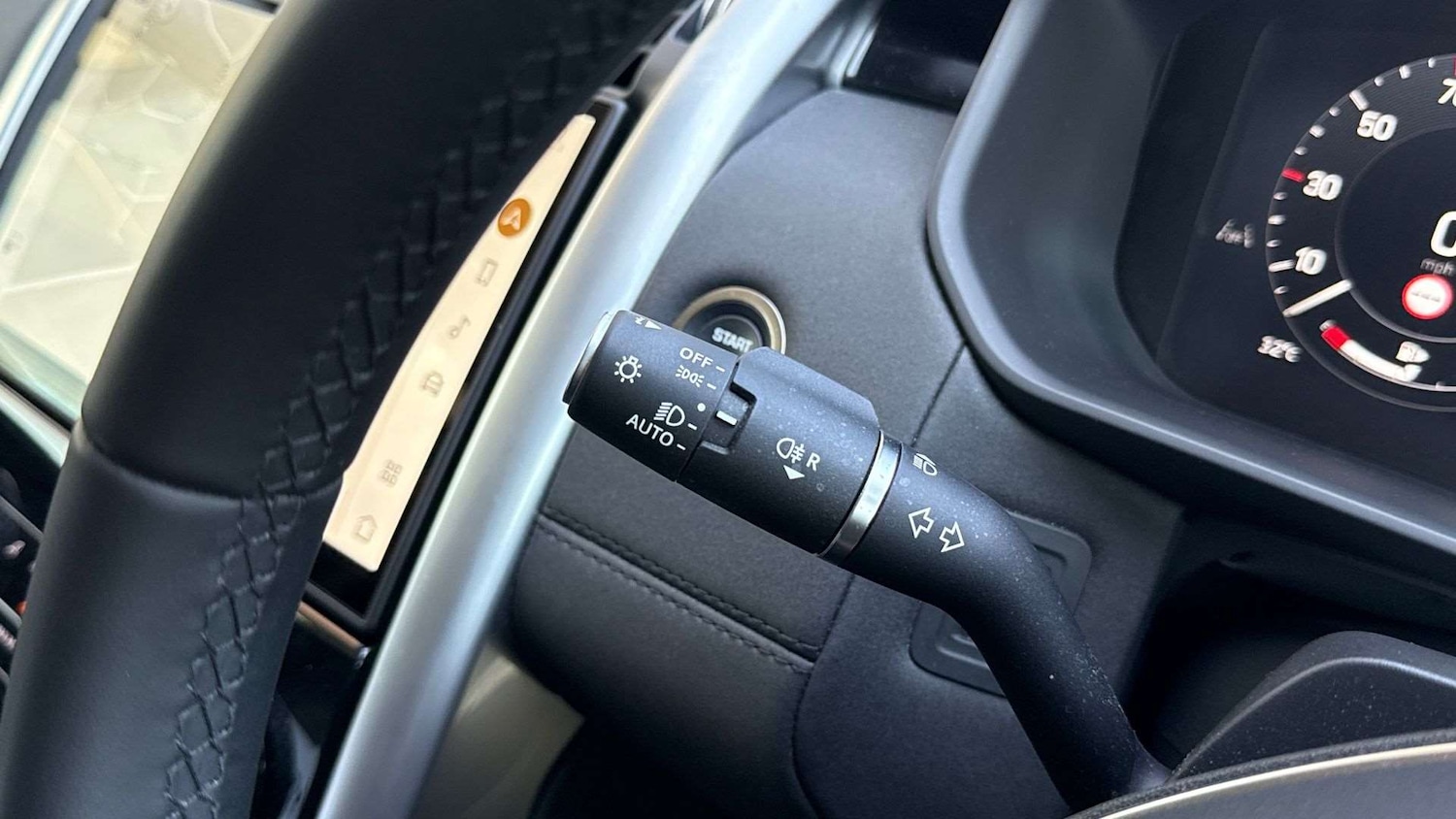 Used Land Rover Discovery 2024 for sale - 76460238: Photo 26