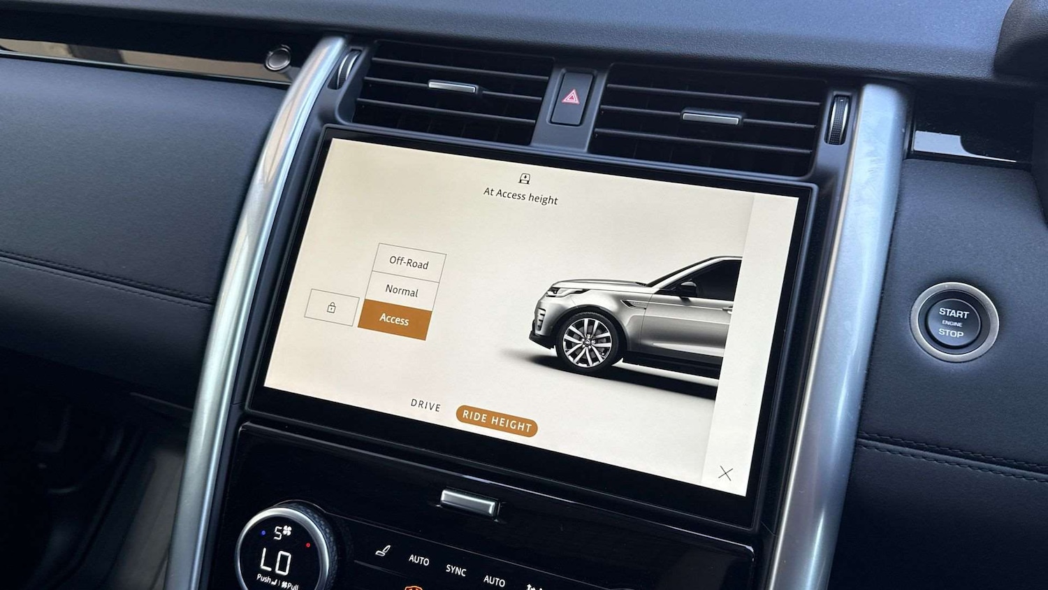 Used Land Rover Discovery 2024 for sale - 76460238: Photo 34