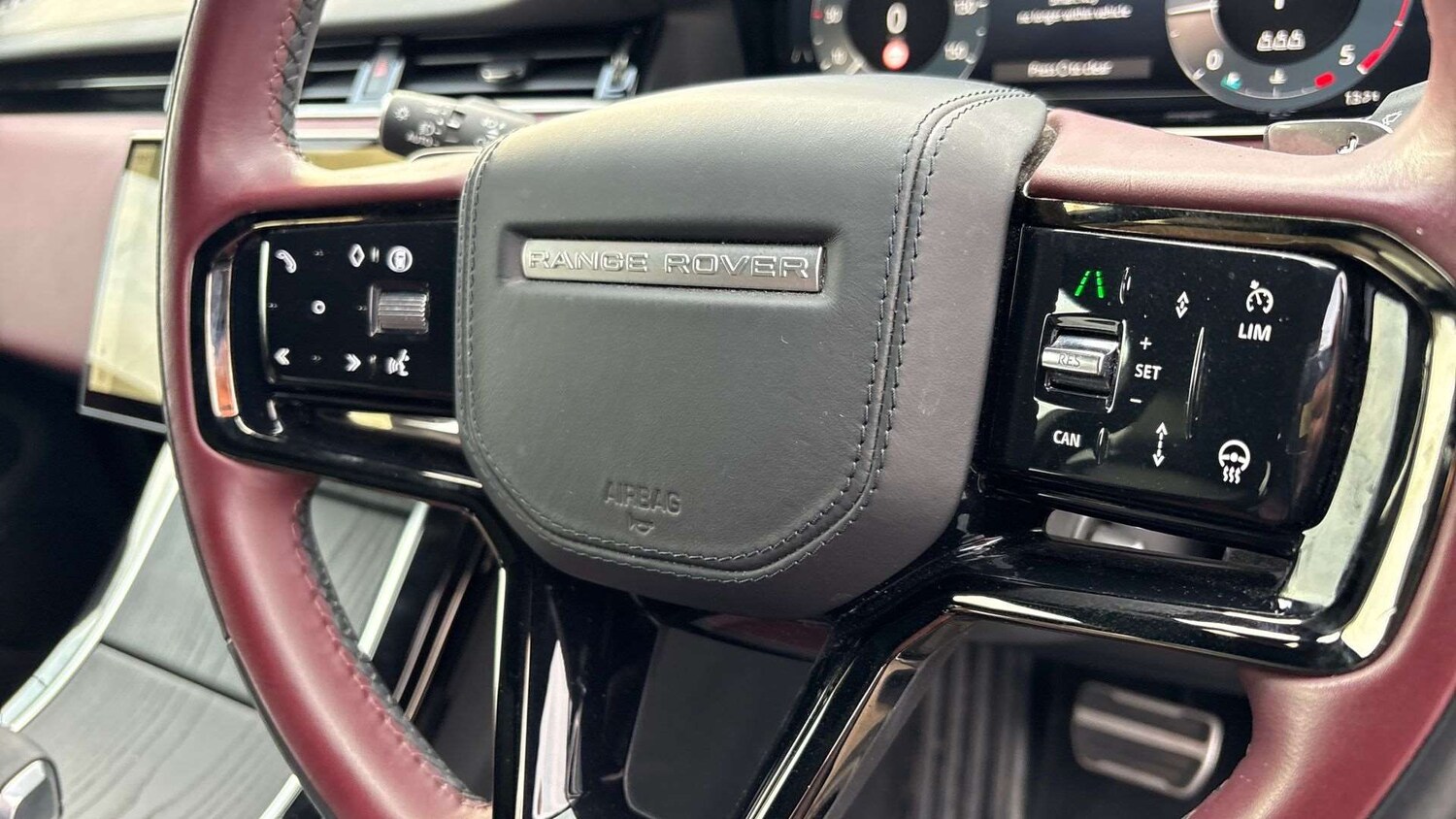 Used Land Rover Range Rover Evoque 2024 for sale - 76661846: Photo 33