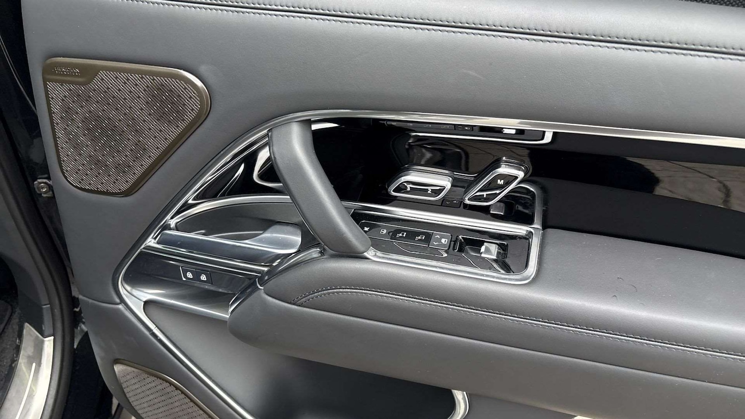 Used Land Rover Range Rover 2024 for sale - 77134819: Photo 31