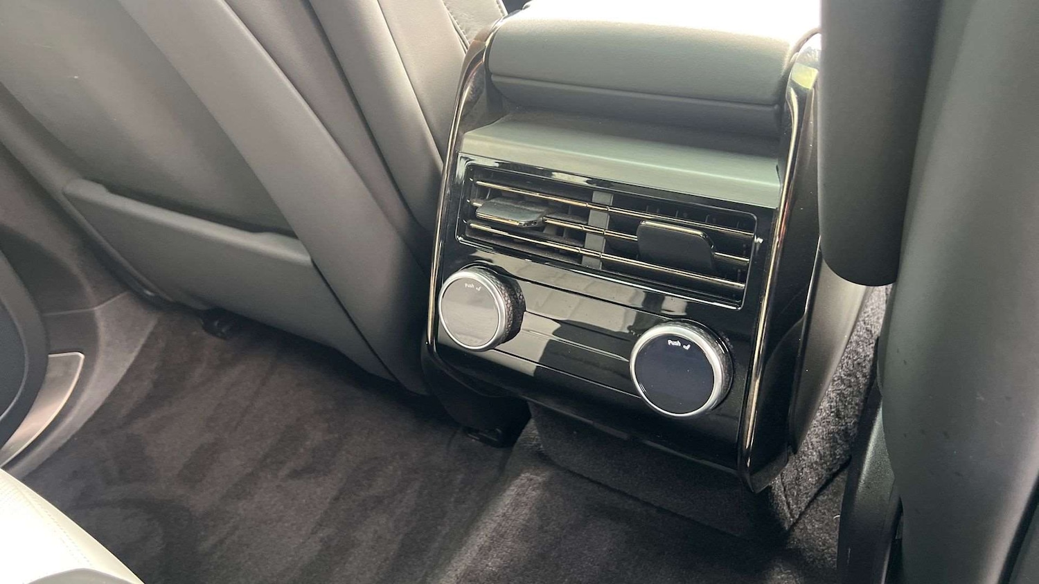 Used Land Rover Range Rover Sport 2024 for sale - 76902446: Photo 18