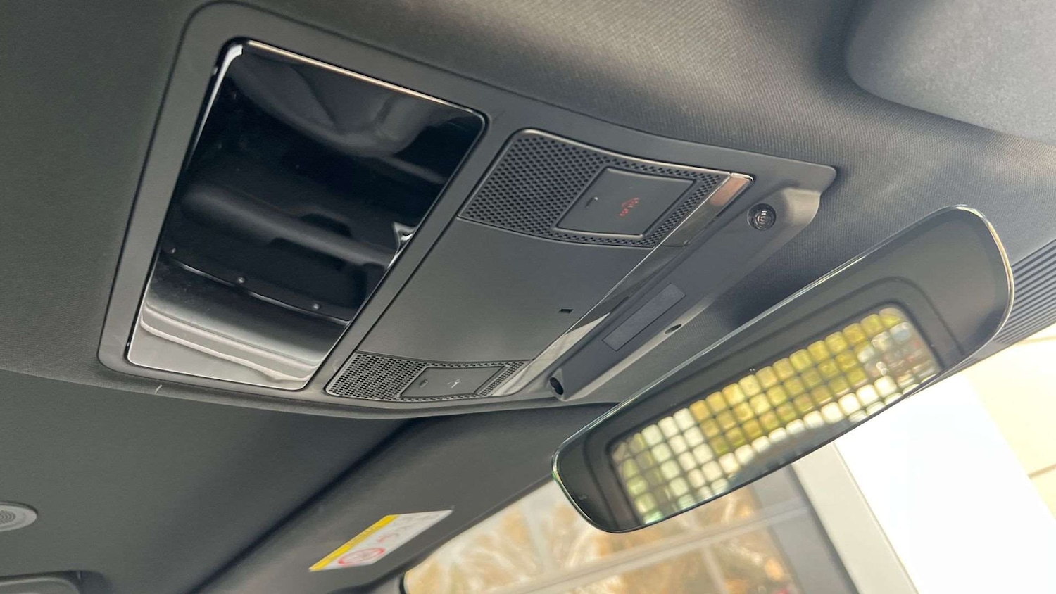 Used Land Rover Defender 90 2023 for sale - 76459953: Photo 23