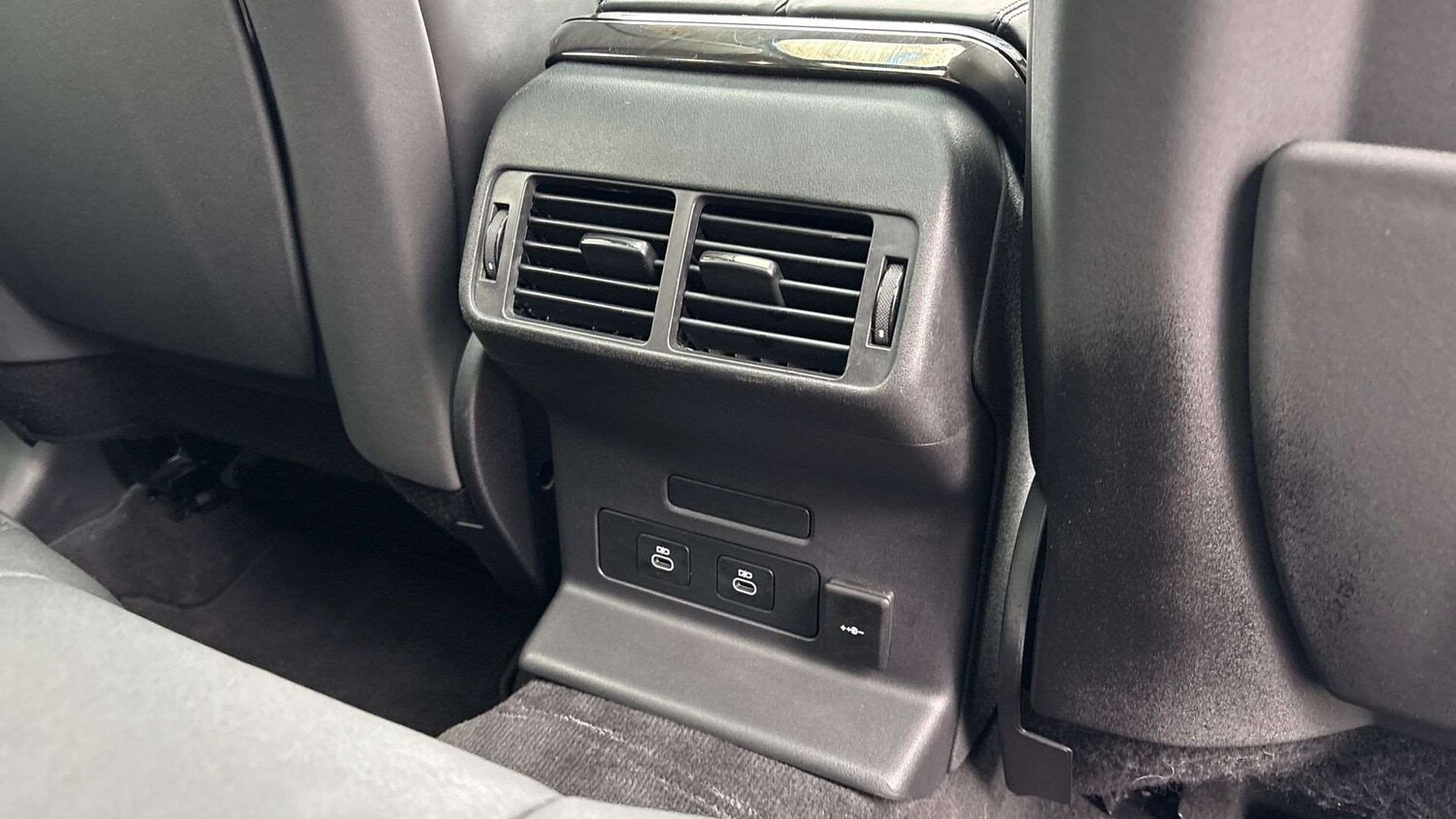 Used Land Rover Range Rover Velar 2024 for sale - 77661205: Photo 18