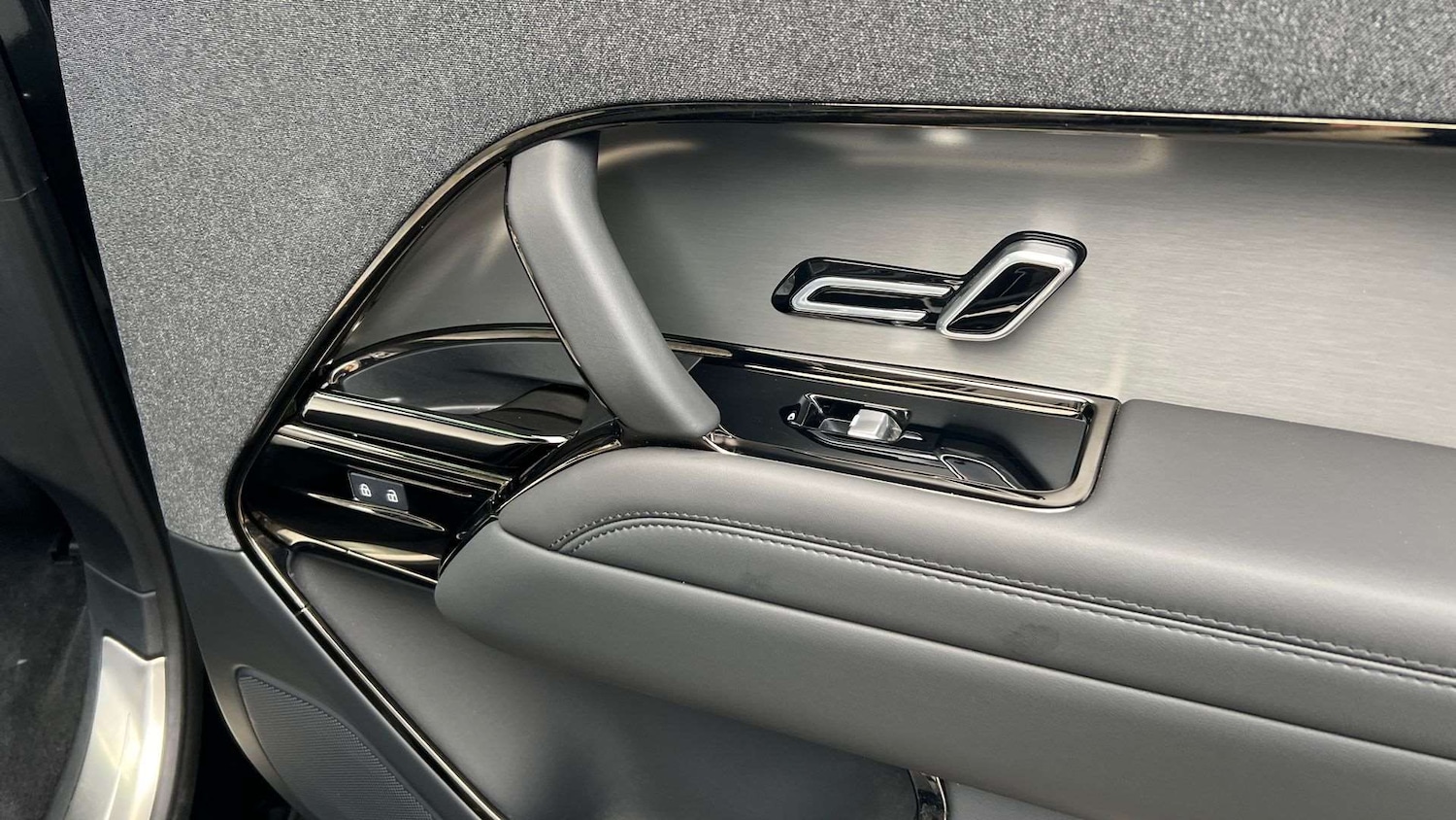 Used Land Rover Range Rover Sport 2024 for sale - 76576018: Photo 30