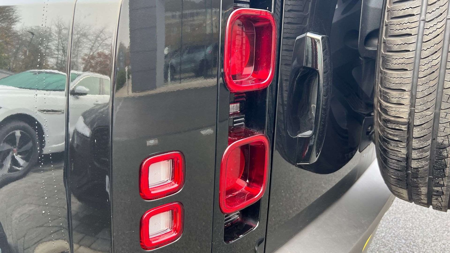 Used Land Rover Defender 2024 for sale - 76587622: Photo 19