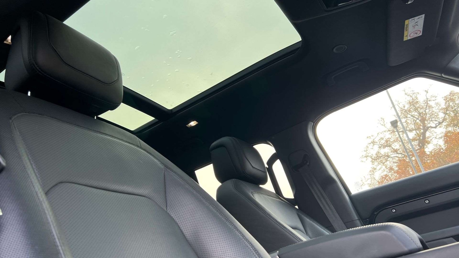 Used Land Rover Defender 2024 for sale - 76587622: Photo 21