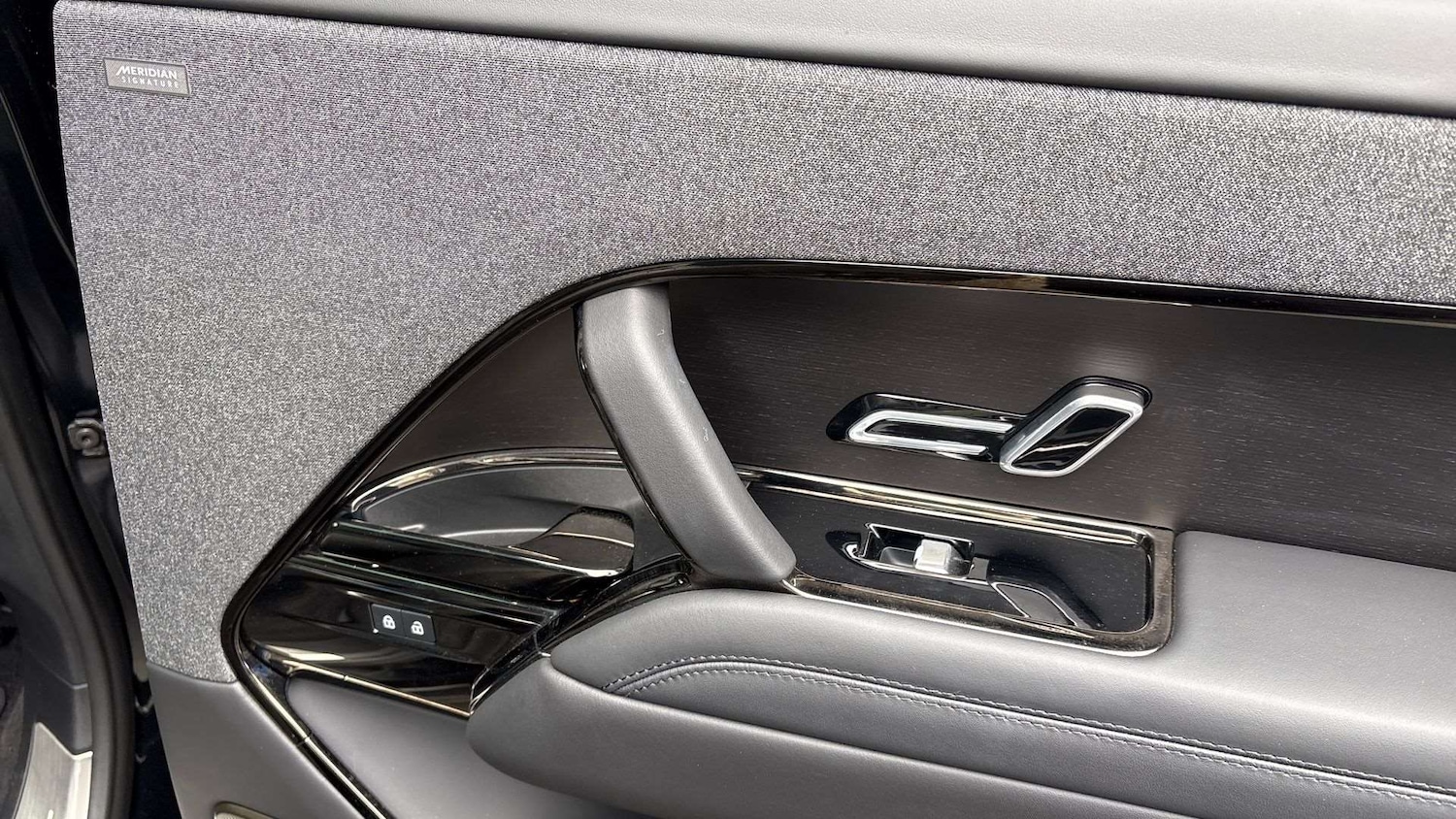 Used Land Rover Range Rover Sport 2024 for sale - 76624495: Photo 32