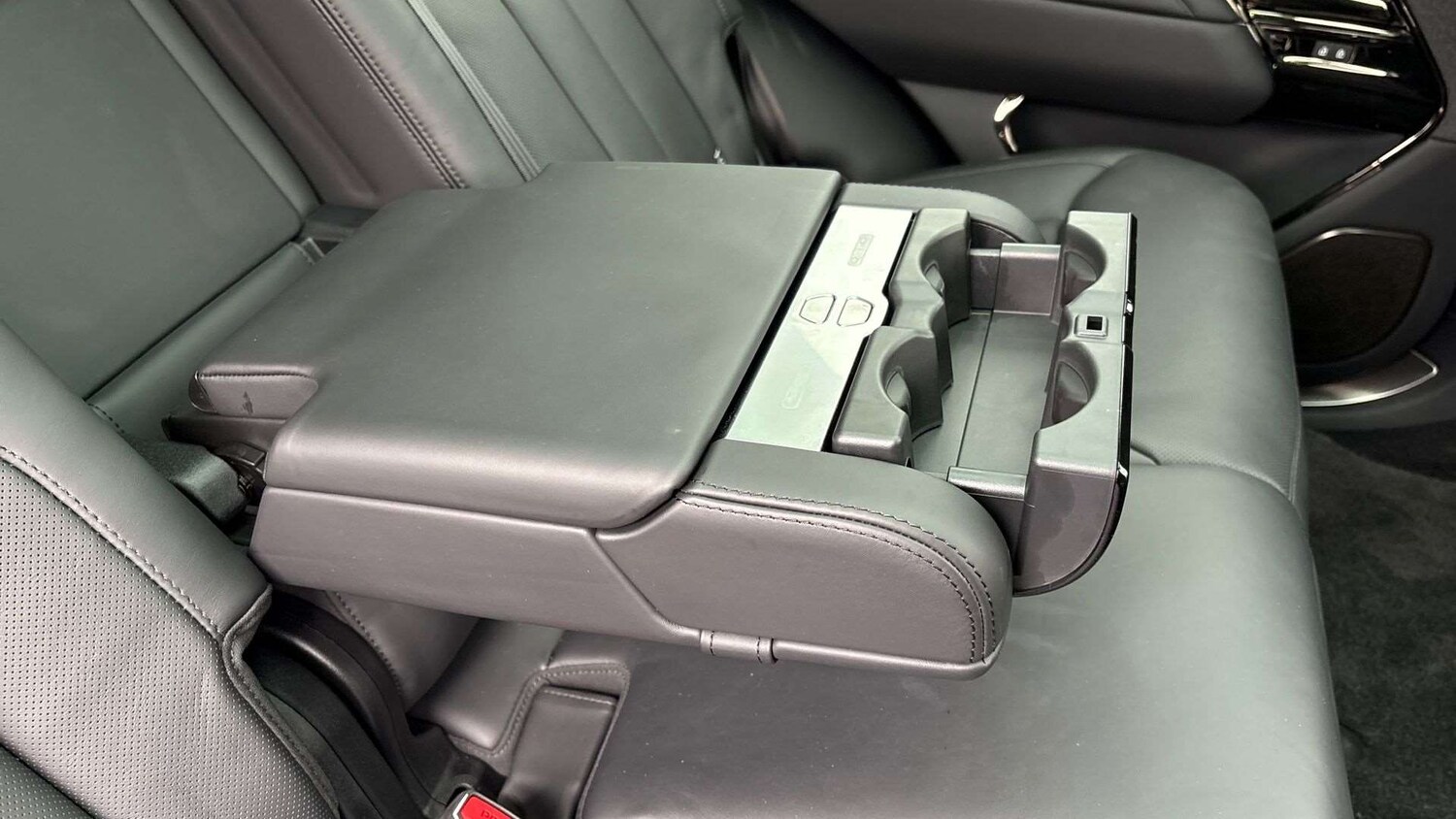 Used Land Rover Range Rover Sport 2024 for sale - 76624495: Photo 34