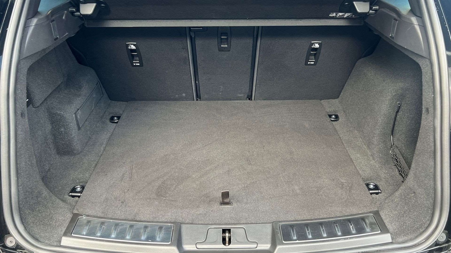 Used Land Rover Range Rover Evoque 2025 for sale - 78037505: Photo 10