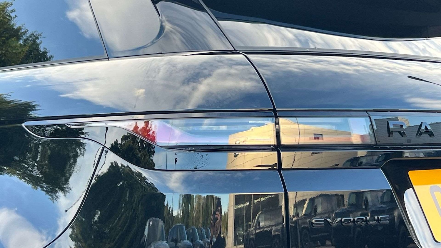 Used Land Rover Range Rover Evoque 2025 for sale - 78037505: Photo 19
