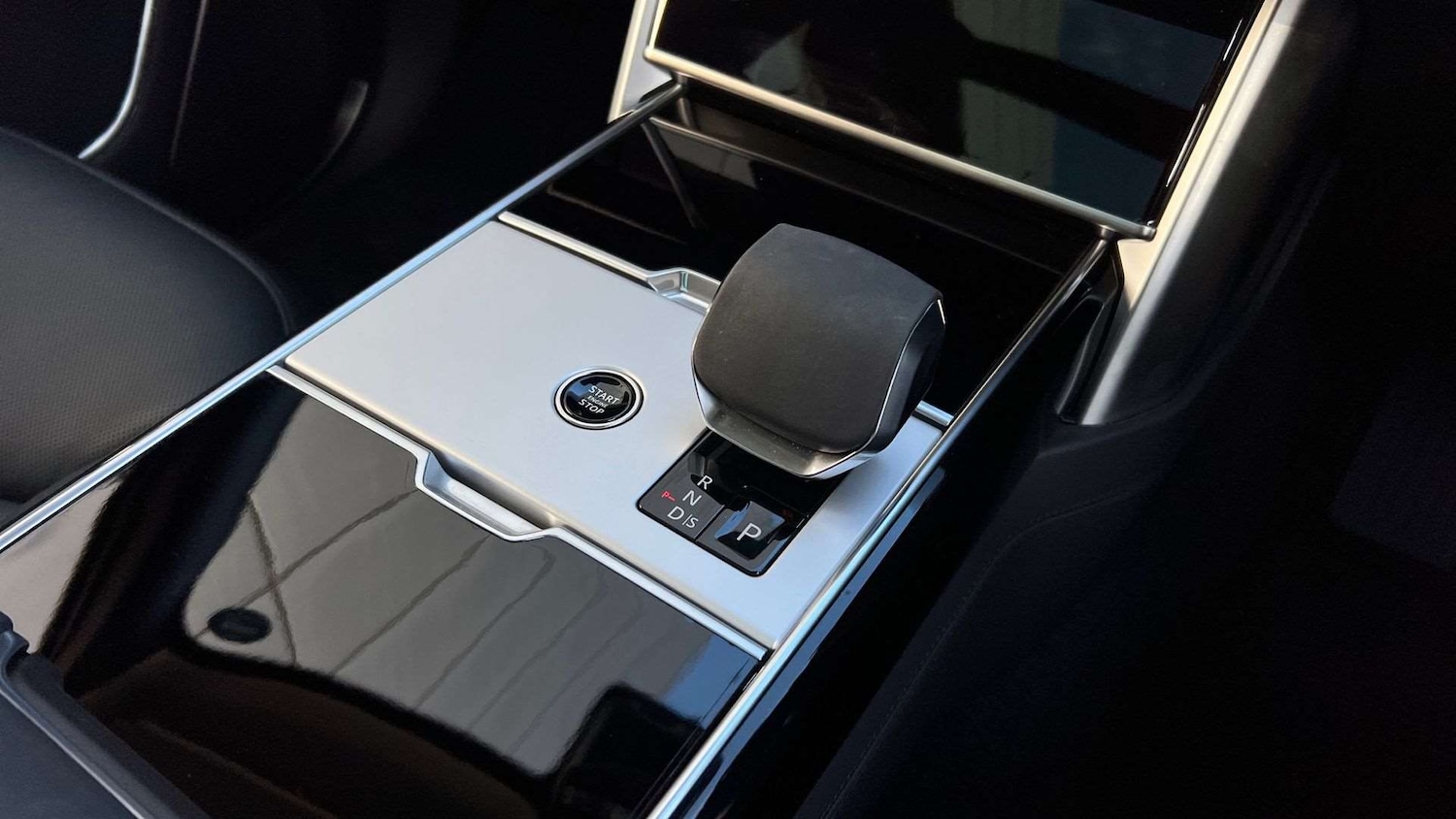 Used Land Rover Range Rover 2025 for sale - 76460012: Photo 13