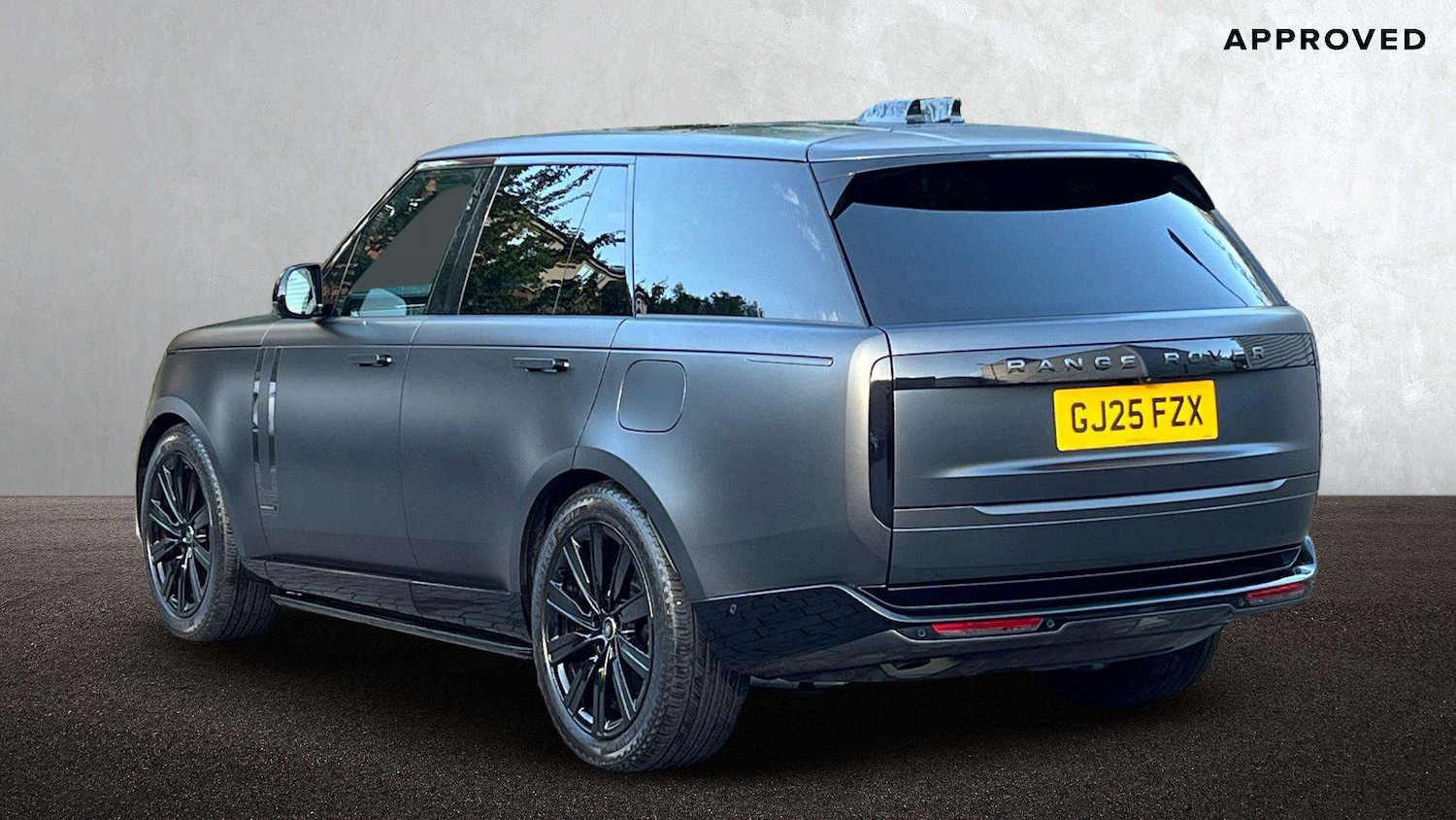 Used Land Rover Range Rover 2025 for sale - 76460012: Photo 2