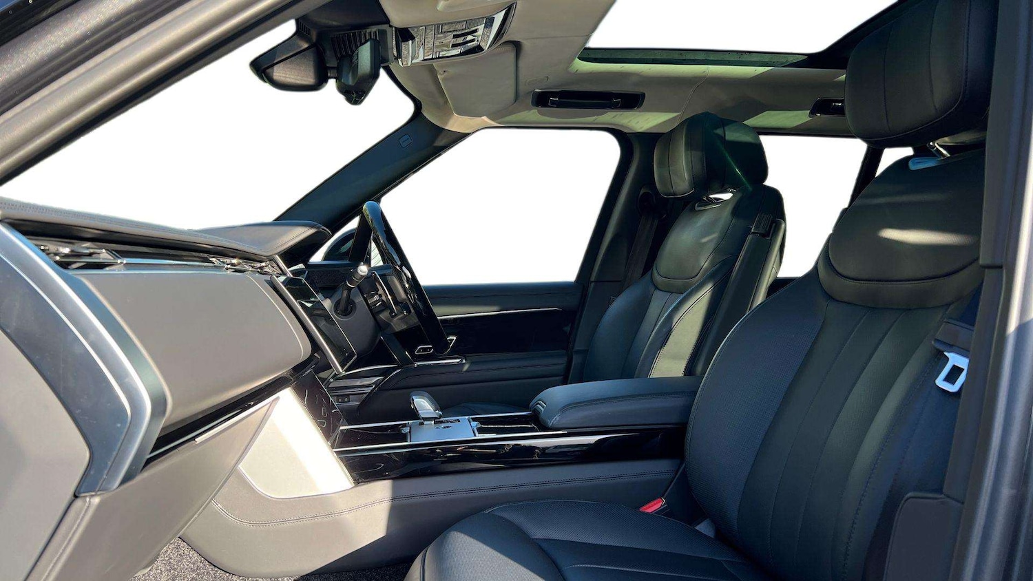 Used Land Rover Range Rover 2025 for sale - 76460012: Photo 3