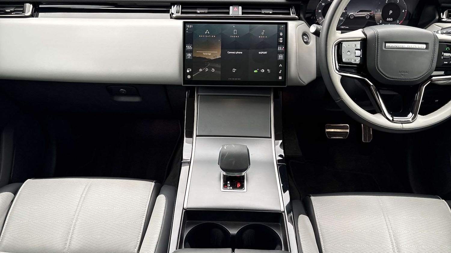 Used Land Rover Range Rover Velar 2024 for sale - 77500439: Photo 14