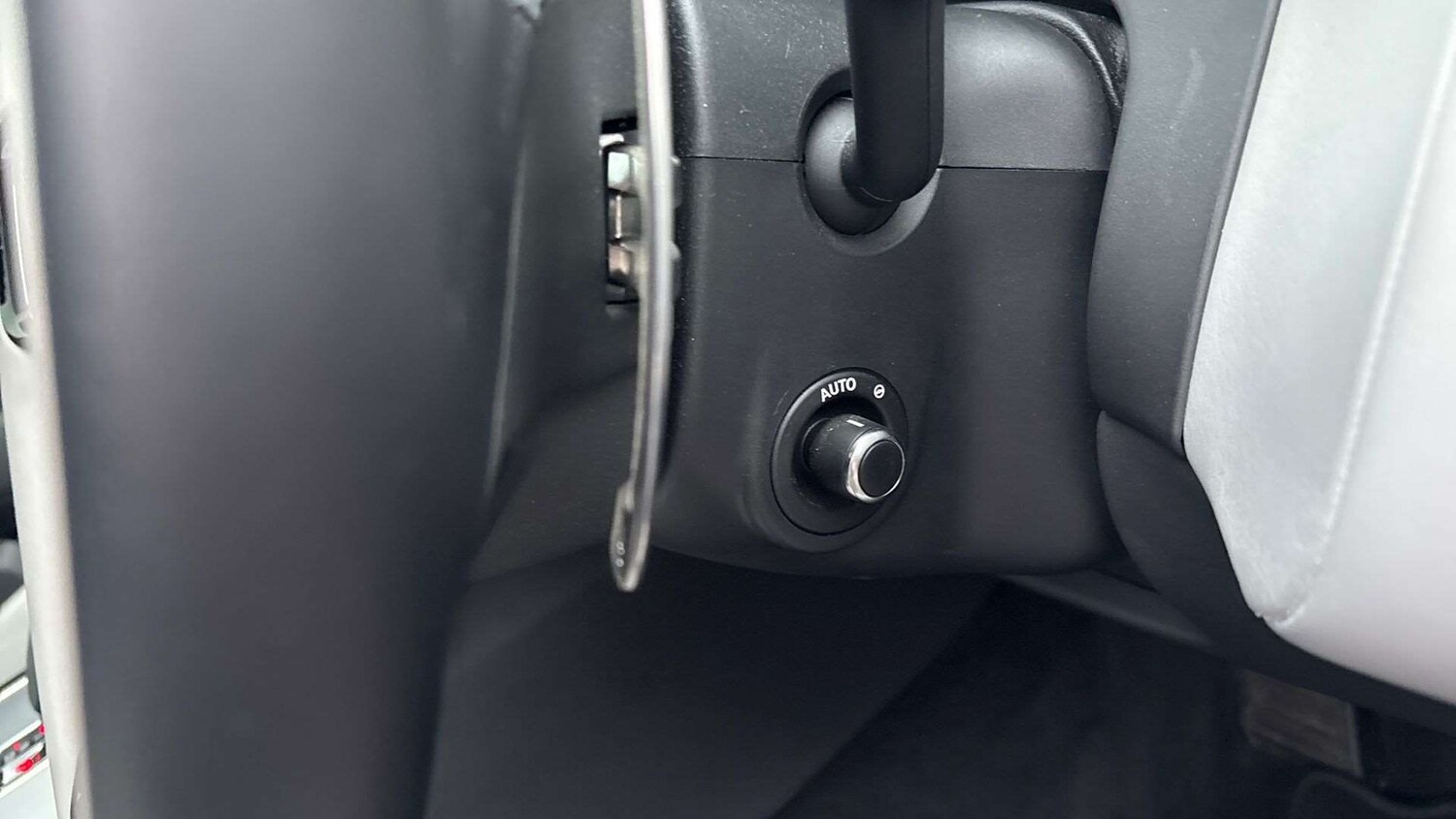 Used Land Rover Range Rover Velar 2024 for sale - 77500439: Photo 33