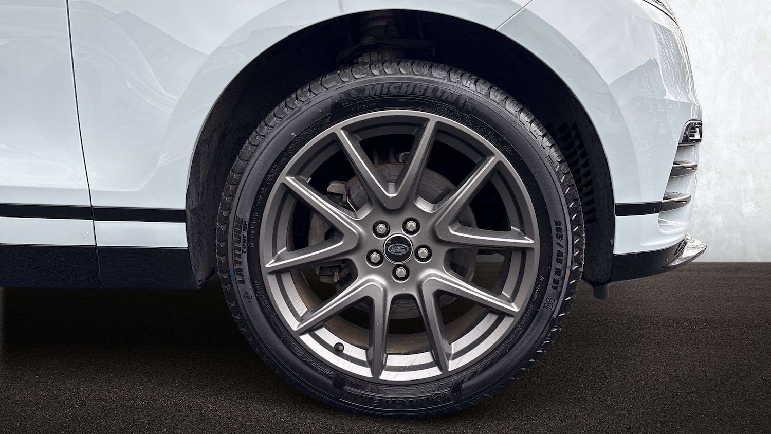 Used Land Rover Range Rover Velar 2024 for sale - 77500439: Photo 8