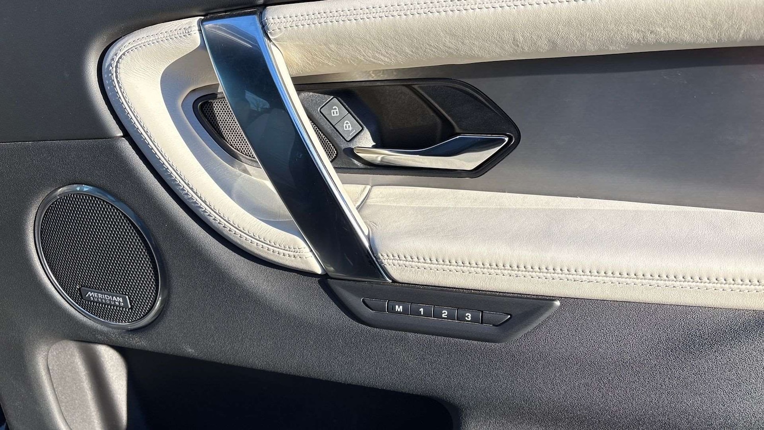 Used Land Rover Discovery Sport for sale - 77219722: Photo 25