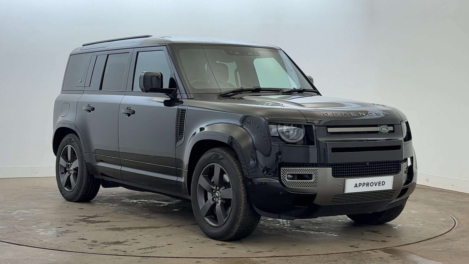 Used Land Rover Defender 2024 for sale - 76460182: Photo 1