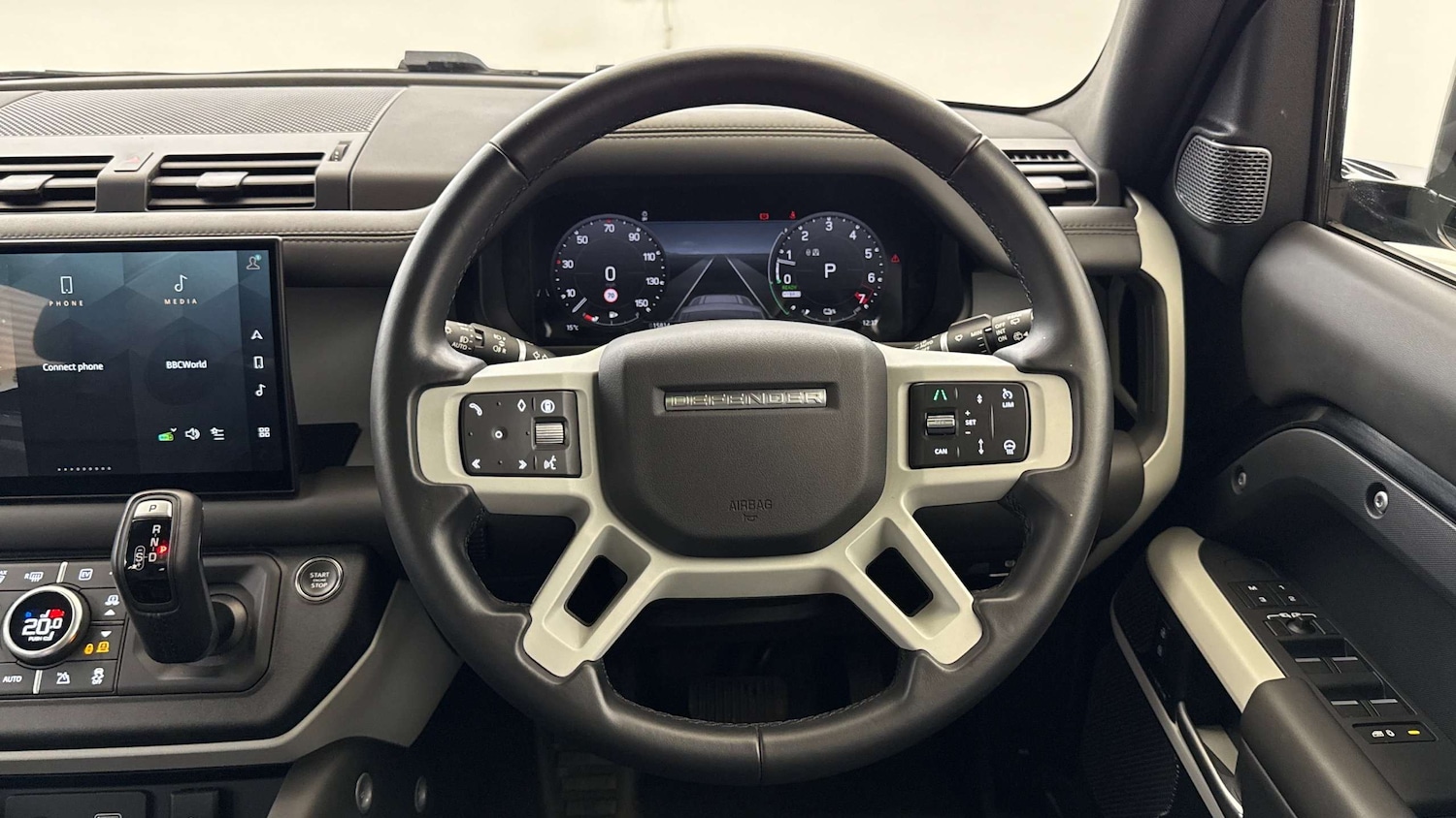 Used Land Rover Defender 2024 for sale - 76460182: Photo 15