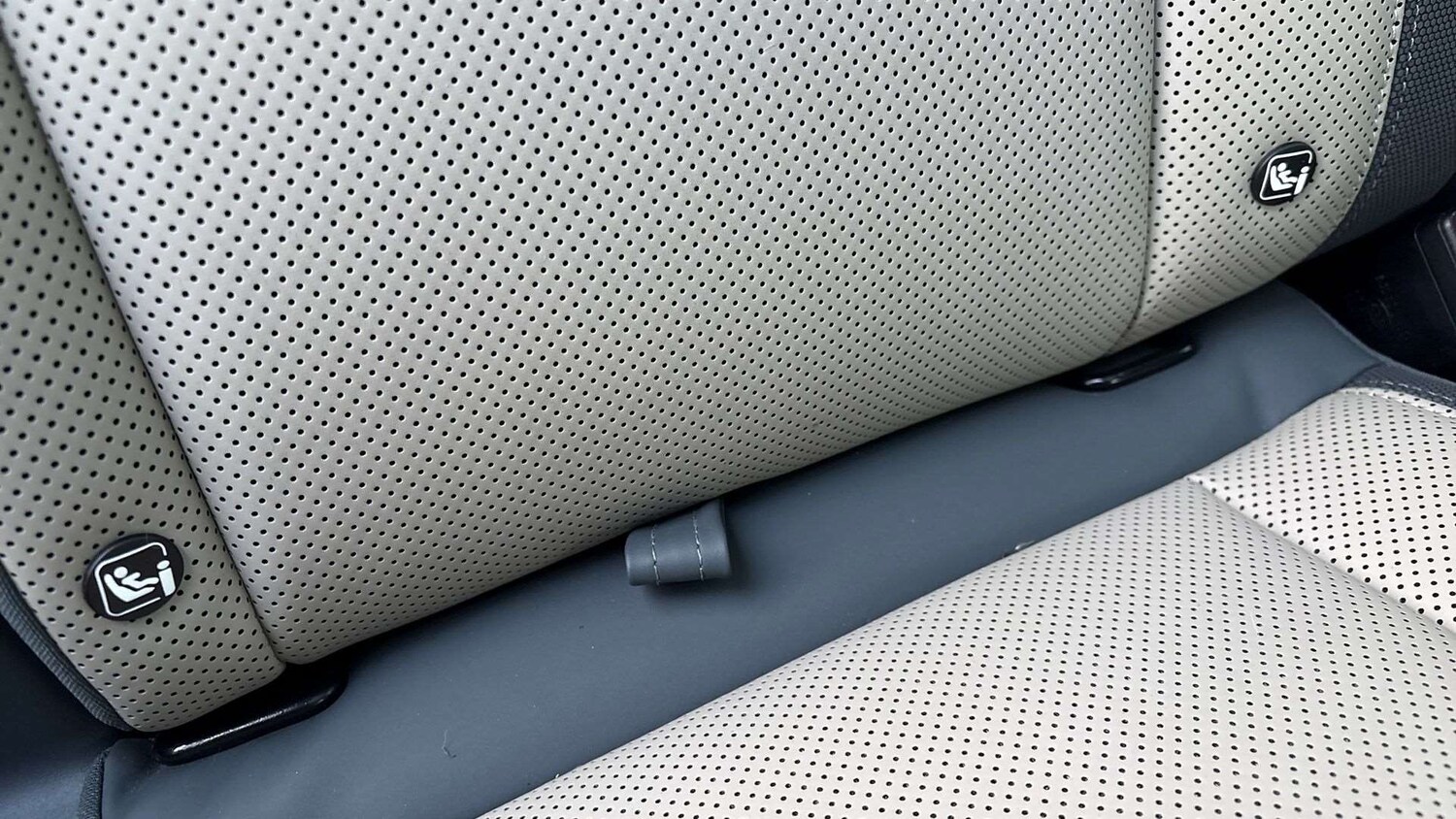 Used Land Rover Defender 2022 for sale - 76789239: Photo 33