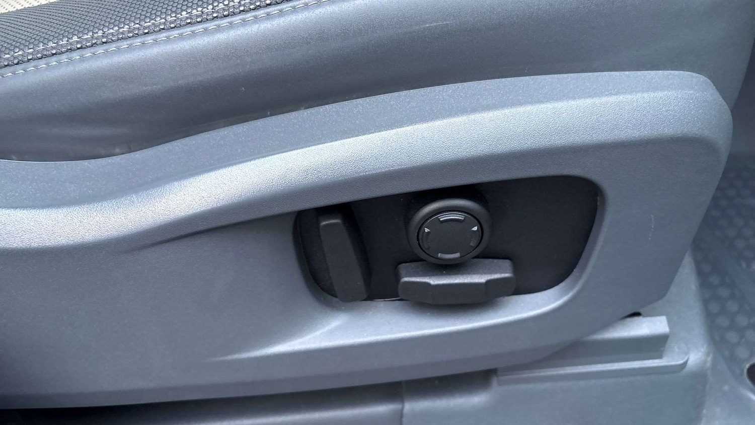 Used Land Rover Defender 2022 for sale - 76789239: Photo 35