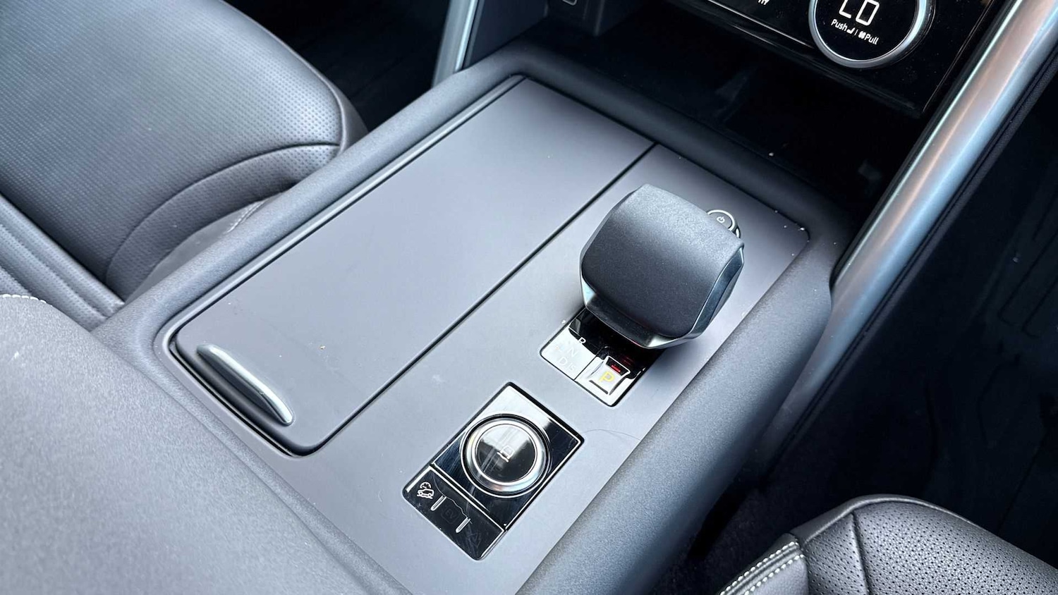 Used Land Rover Discovery 2025 for sale - 77443410: Photo 13