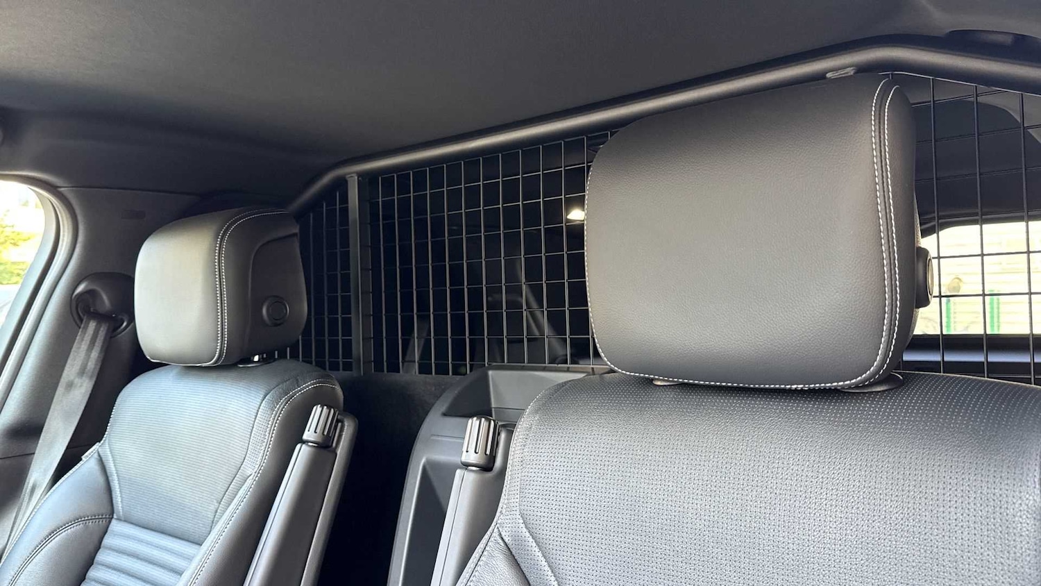 Used Land Rover Discovery 2025 for sale - 77443410: Photo 22